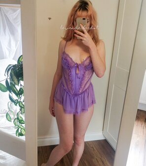zdjęcie amatorskie Who's looking forward to the weekend? I'm just gonna wear this around the house ✨ [f20]