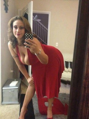 foto amadora Girl in the red dress