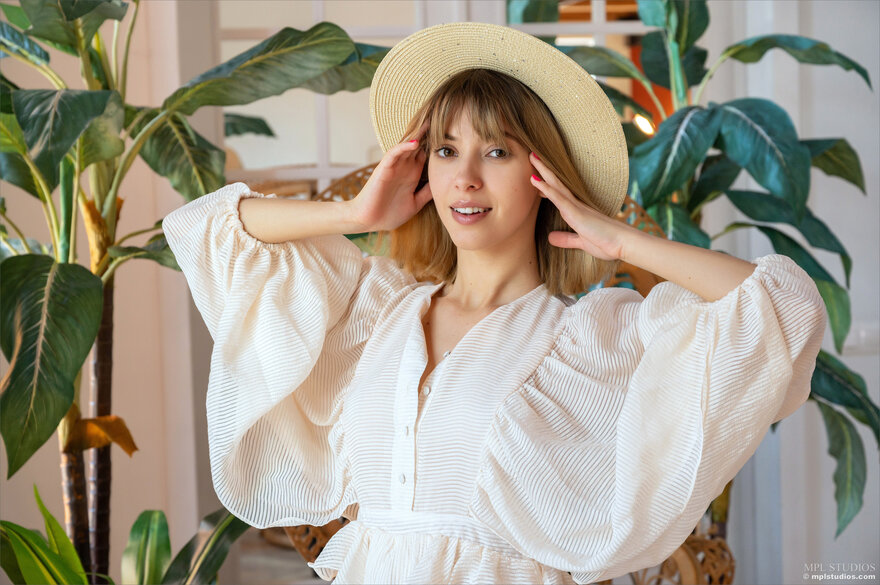 Avery_Understated-Ecstasy_034