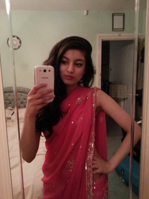 zdjęcie amatorskie Selfie Pink Mirror Shoulder 