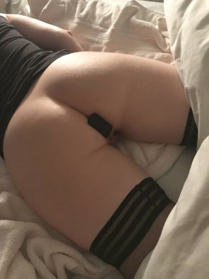 photo amateur My first toy in my butt. It made me very late for work! [F]