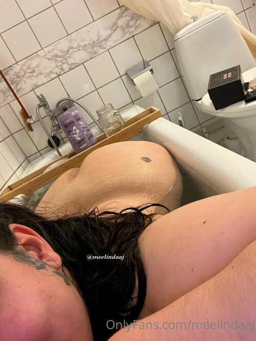 amateur photo DpZGo