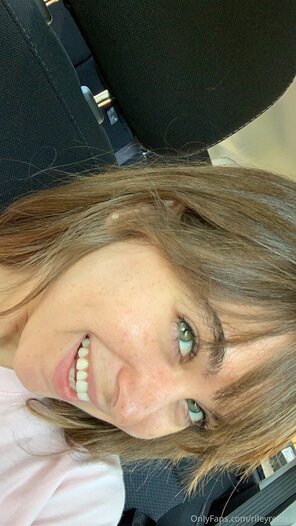 amateur photo Riley Reid OnlyFans 0015
