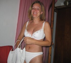 amateurfoto pandora25555 - Honey, do you like my new lingerie_ - 0045764404023