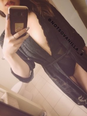 photo amateur [F] Did my 1st boudoir film yesterday. Thoughts on the outfit before it came off?