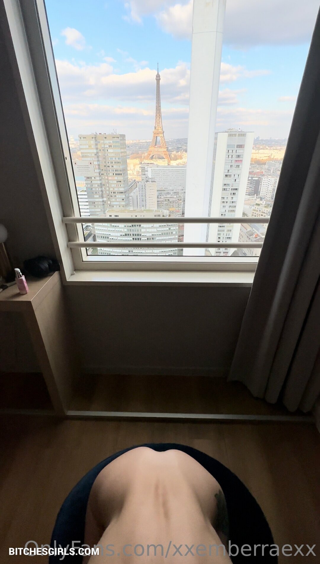 amateur photo 1000077692