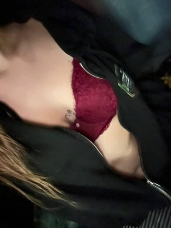 amateur photo 811D6CB9-2AAA-4C35-9A61-C6E718BFFCF7