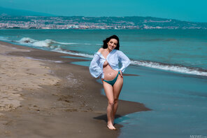 amateur photo MetArt_Beach-Holiday_Lainet_high_0003