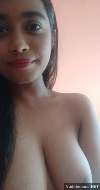 indian-full-nude-girl-picture-of-big-boobs-and-ass-38