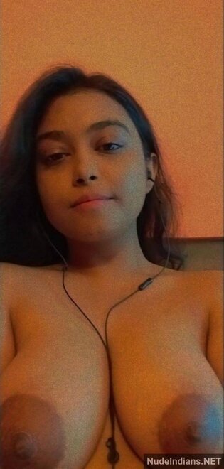 indian-full-nude-girl-picture-of-big-boobs-and-ass-149