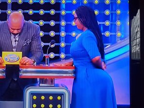 foto amatoriale Thick Family Feud Contestant