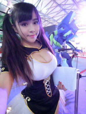 foto amadora Cosplay cleavage