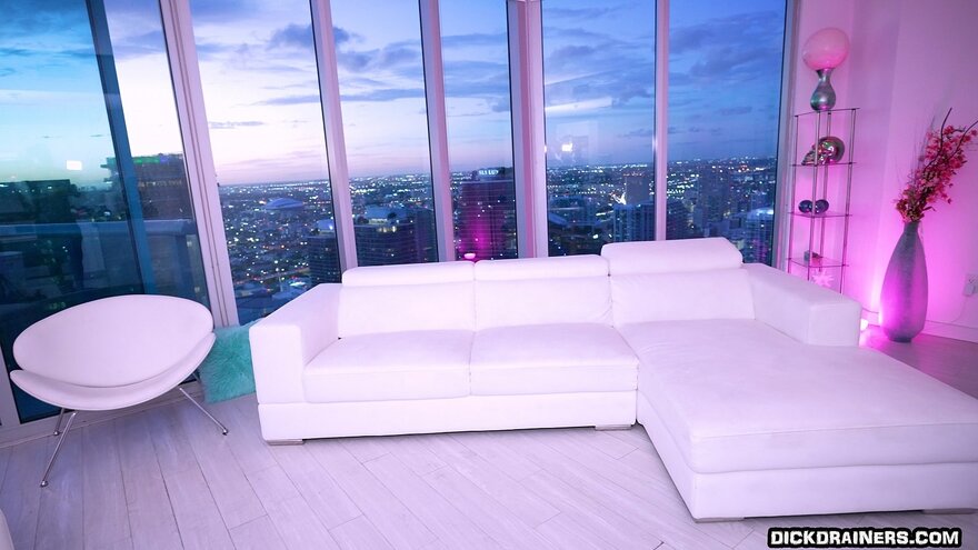 4xd4x0087.00_00_07_58.still266