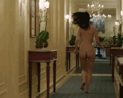 Olivia Wilde running down a hall totally naked Porn Pic - EPORNER