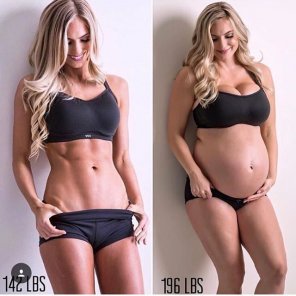 zdjęcie amatorskie Most of that 54 pounds seems to have been distributed north of her belly on this fit, hot woman