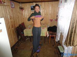 foto amatoriale Nude Amateur Pics - Russian MILF Hard Fetish17