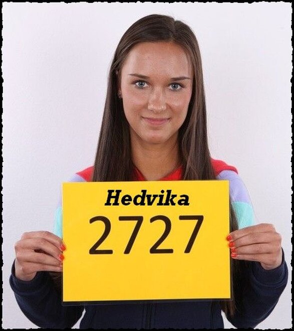 2727 Hedviki (1)