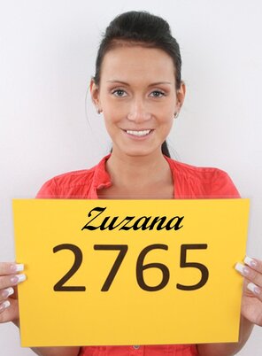 2765 Zuzana (1)