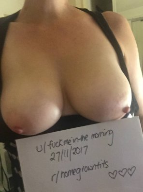 amateur-Foto IMAGE[Image] my titty's would like [Verification] and attention x