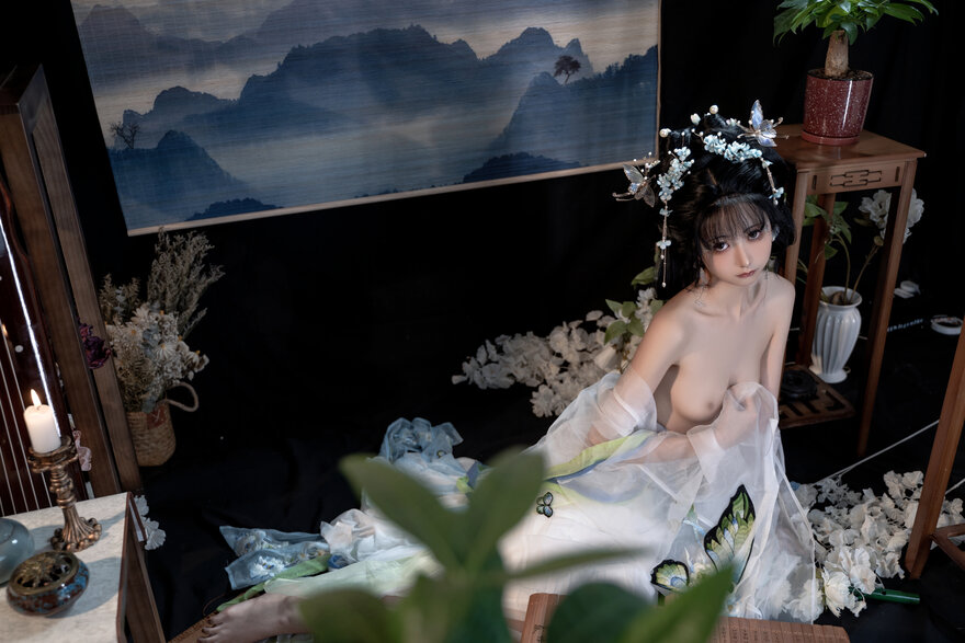 one (33) nude