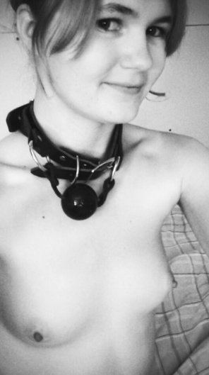 foto amatoriale Collar and gag