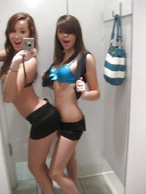 amateur photo When hot girls go into the dressing room together...