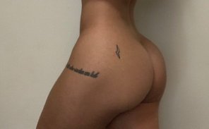 photo amateur I really liked how my booty looks in this one [F]