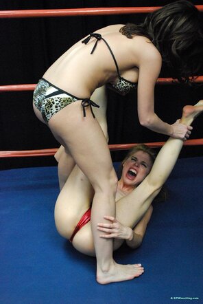amateurfoto Bikini Ring Wrestling