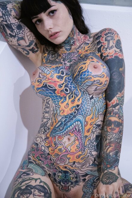 Tiger-Lilly-4ae70bbf0de77342d