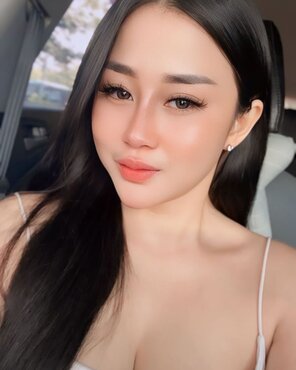 Vulgar wulan faceswap fakeai – 18 pics