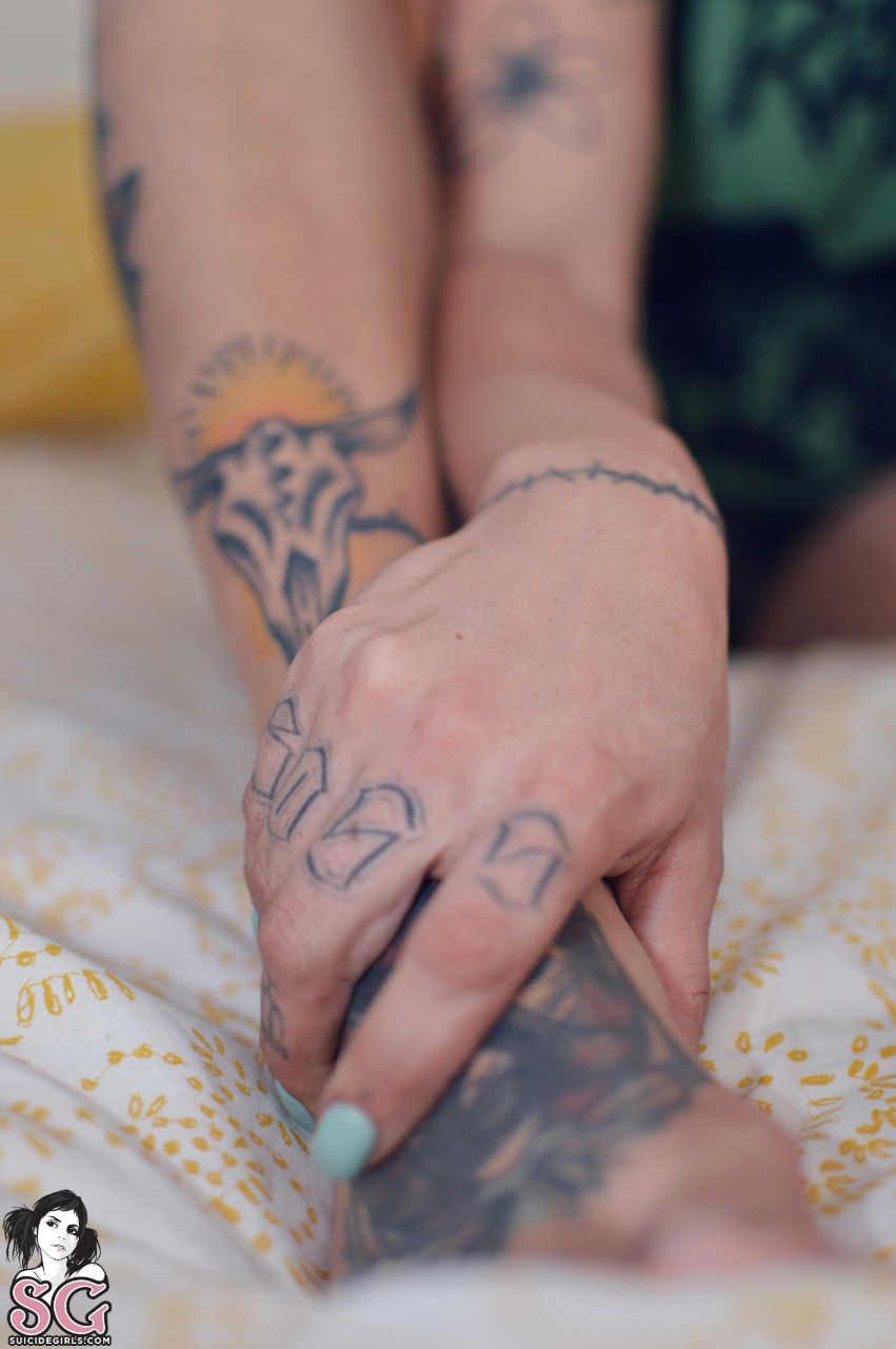 amateur photo 1000156192