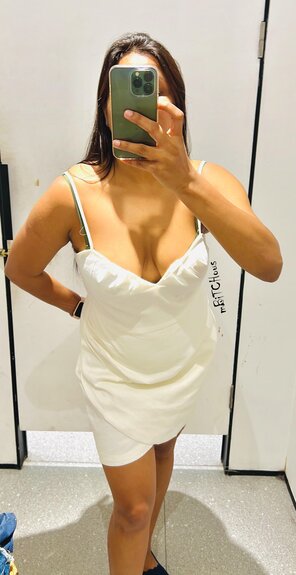 amateur pic mBITCHous_Dress to impress express or just have sex [f]_y3y3n0_1