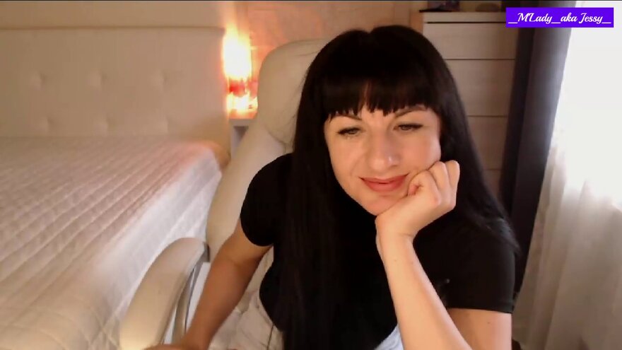 178 M'Lady in Hot-Pants So Hott Titty Teasin' 07-13-2021(4)