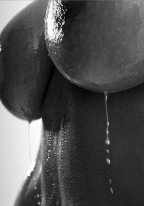 foto amadora Dripping wet