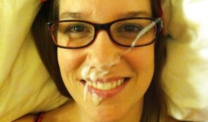 photo amateur Laughing-While-Taking-A-Cum-Facial-26-752x440