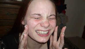 amateur pic Laughing-While-Taking-A-Cum-Facial-28-752x440