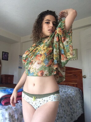 zdjęcie amatorskie Nude Amateur Pics - Amazing Latina Teen Selfies034
