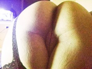 photo amateur My pregnant booty in sexy lingerie