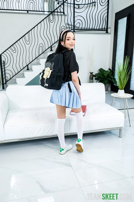 exxxtrasmall_selina_imai_004