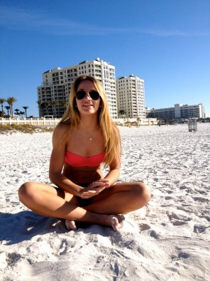 amateur pic Beach blonde