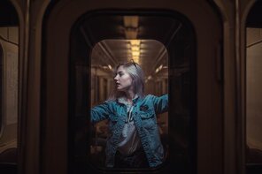 amateur photo eva-elfie-women-model-blonde-subway-hd-wallpaper-preview