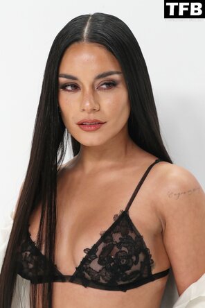 foto amatoriale Vanessa-Hudgens-See-Through-The-Fappening-Blog-27