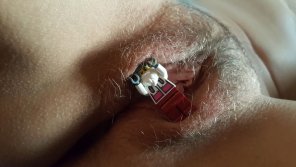 amateur-Foto [Nerd Alert] About to be swallowed. Fighting for his life ... [Tight-Petite-MILF-40]