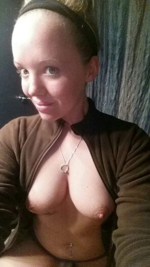 zdjęcie amatorskie Kenize, Dumb Blonde Big Tits