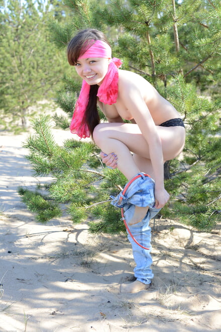 erroticaarchive_musia_musia_higher_0027