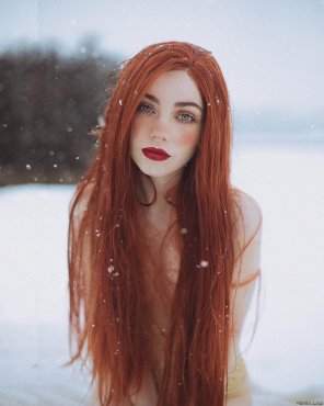 amateurfoto She must feel the cold