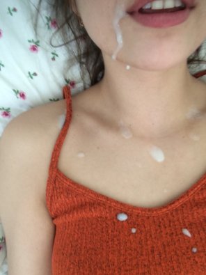 amateur pic Ruined her tank top