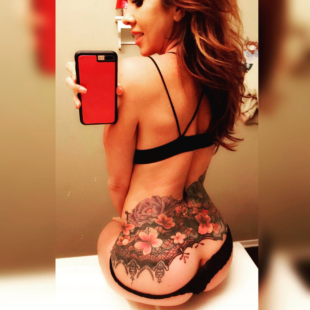 Porn Tattoo Perfect - Perfect place for a tattoo Porn Pic - EPORNER