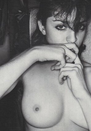 アマチュア写真 Madonna-Young-Naked-Pics-31