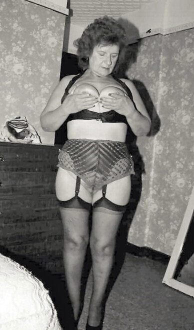 Vintage Black Polaroid Nudes - retro vintage polaroid - 076_114 Porn Pic - EPORNER
